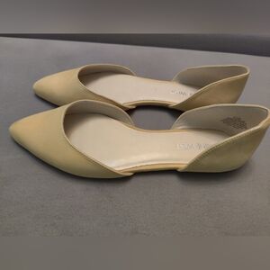 Nine West flats, size 6, color yellow